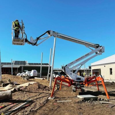 R210 Spider Boom lift - working